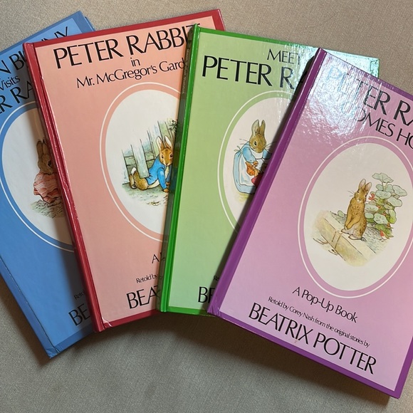 NOT ELIGIBLE FOR BUNDLE SALE      4-Book Boxed Set of Peter Rabbit Pop-Up Books - Picture 3 of 15